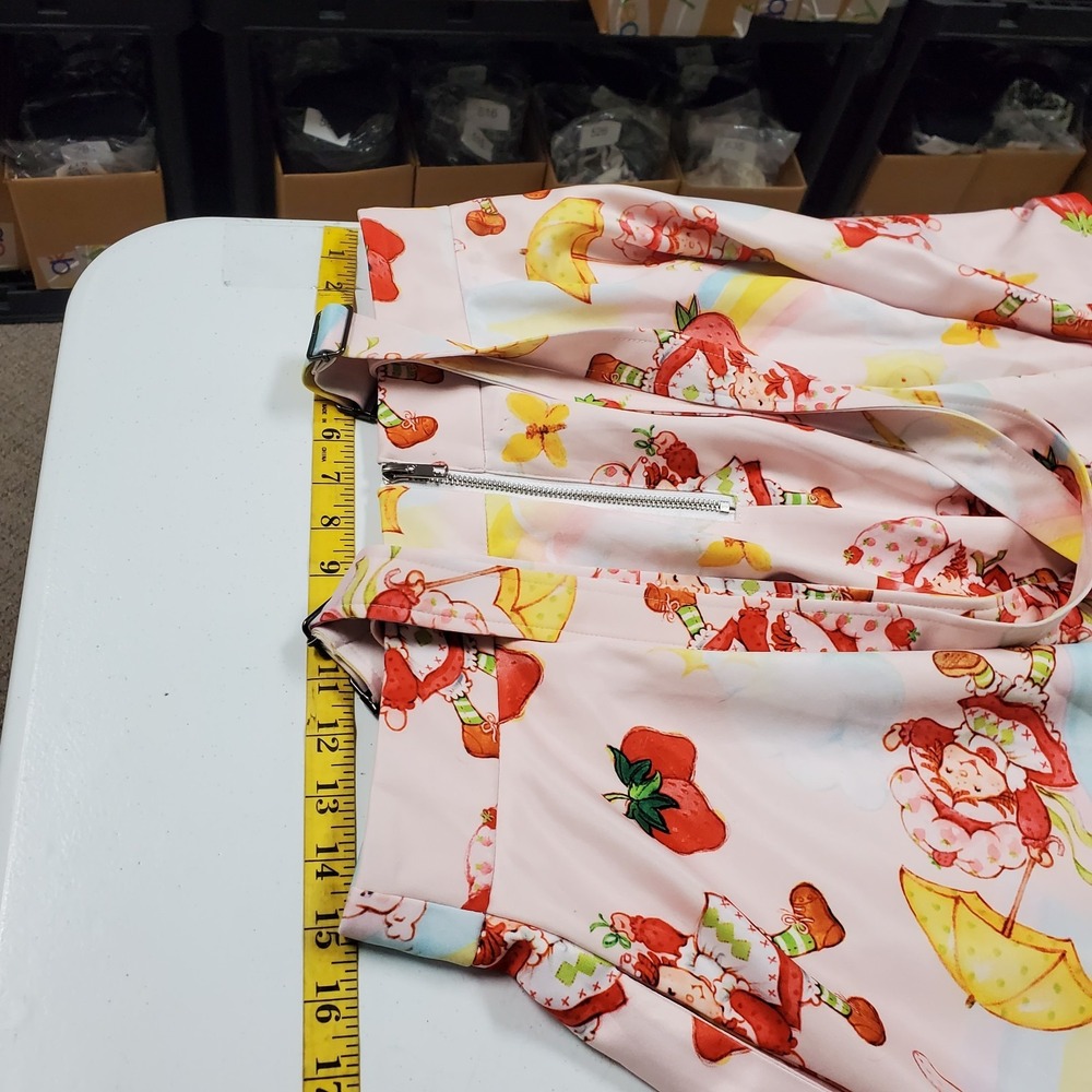 Strawberry Shortcake X Hot Topic Womens Suspender Skirt Size L Pink Kidcore - Picture 7 of 11